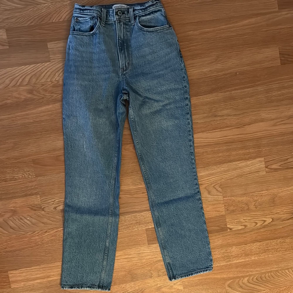 ABERCROMBIE 90s STRAIGHT